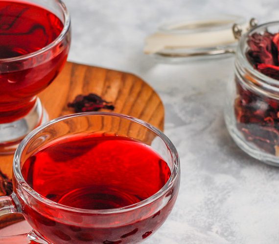 Hibiscus thee: de volledige gids & alles wat je moet weten!
